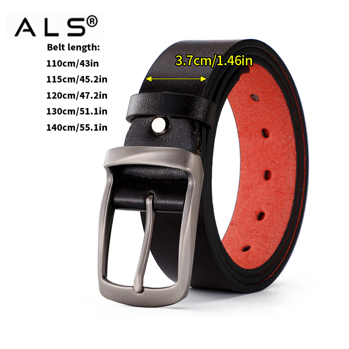 Cinturón clásico de cuero negro con interior rojo en contraste y hebilla de metal.