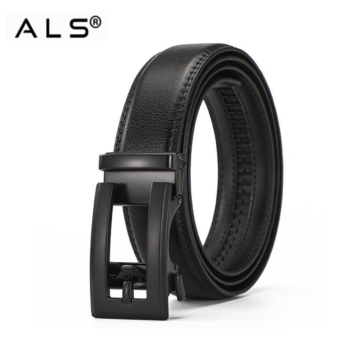 Cinturón de cuero de primera calidad con una exquisita hebilla automática de metal