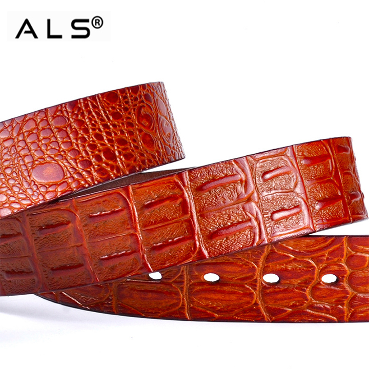 Trendiger schwarzer Gürtel aus Leder mit Krokodilstruktur für einen auffälligen Look