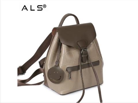 Sacs HECHENG : plus de 20 ans d'expertise dans le travail du cuir pour les acheteurs du monde entier