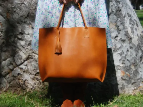 HECHENG Tasarım Ekibi 2026 Özel Deri Çanta Koleksiyonu