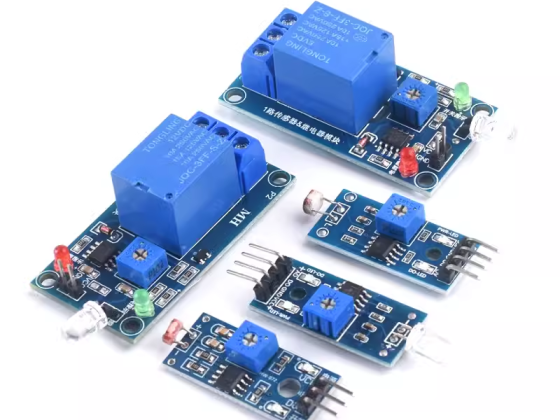 Photoresistor sensor module Photocontrolled switch photosensitive diode Ray receiving brightness detection 3/4 pin 5V