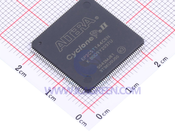 Dispositif logique programmable EP2C5T144C8N (CPLD/FPGA)