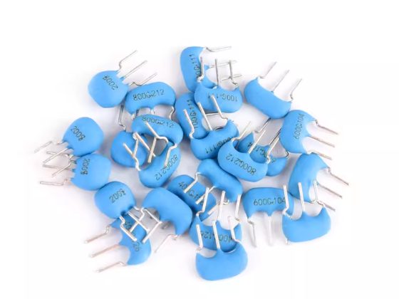 CSTLS8M00G53-B0 4M 6M 8M 10M 16M 20MHZ direct insert ceramic crystal 3 pin DIP-3