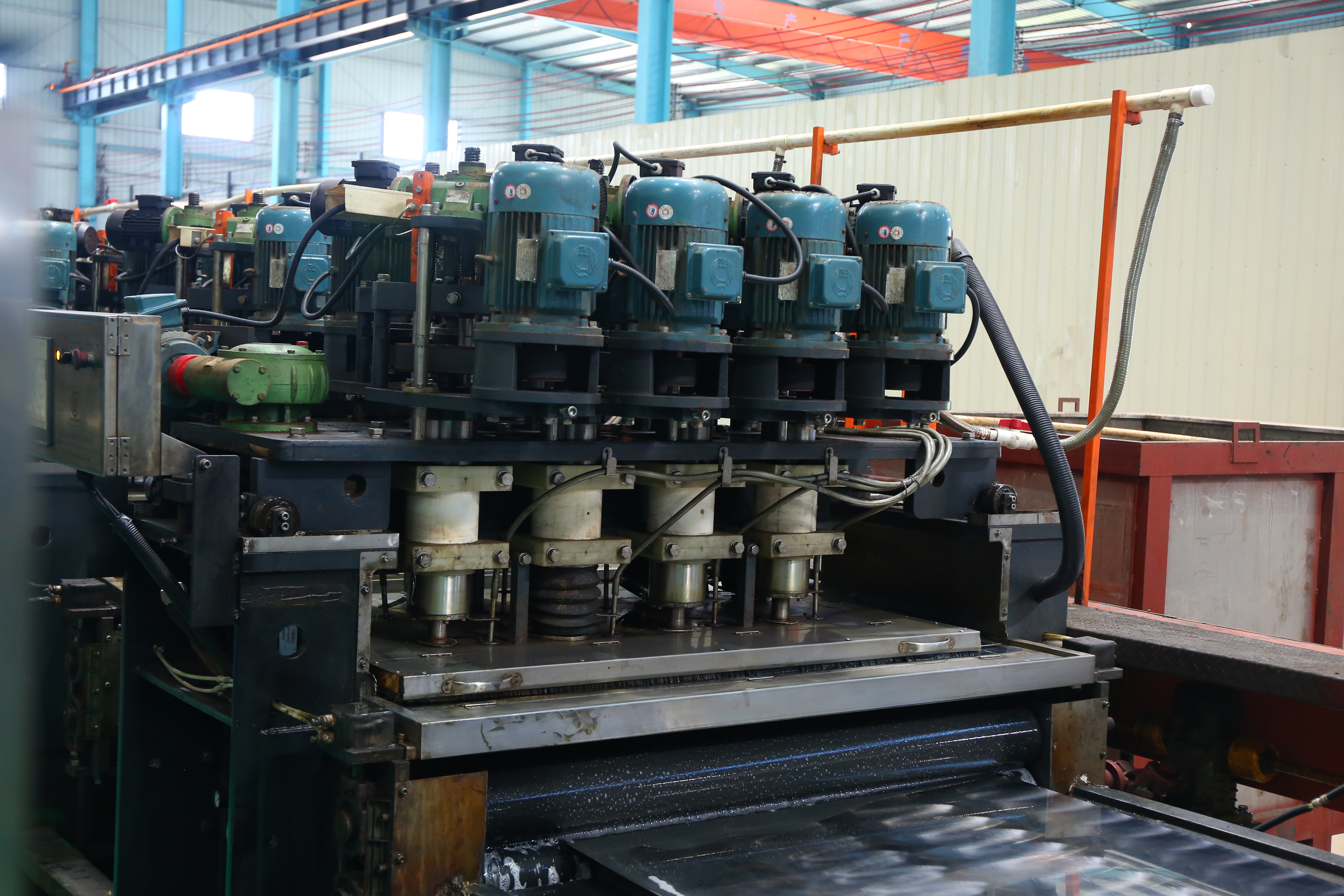 Foshan Ouyigang CNC Machinery Co., Ltd. Launches New 8K Mirror Polishing Machine, Leading Innovation in Stainless Steel Surface Treatment