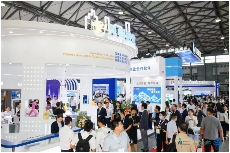 Shanghai Guangzhou Construction Expo Strives Together | Fengaluminum Special Materials High end System Door and Window New Products Attract Attention