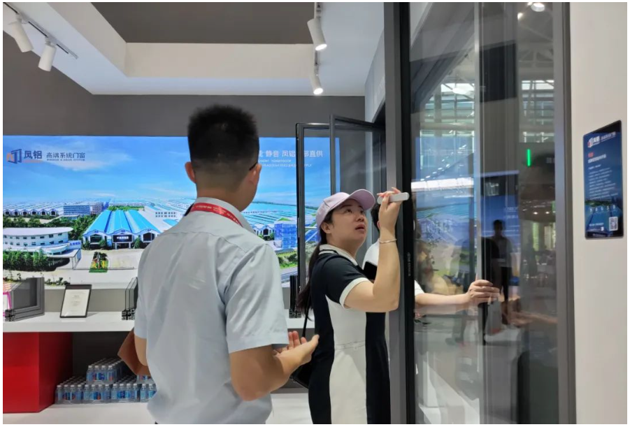 Shanghai Guangzhou Construction Expo Strives Together | Fengaluminum Special Materials High end System Door and Window New Products Attract Attention