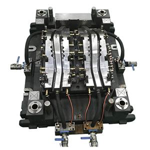 Matrice de formage à chaud de membre latéral d'absorption d'énergie