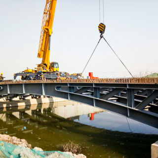Modulare Stahlträgerbrücke oder Bogenbrücke Modulare Stahlträgerbrücke oder Bogenbrücke
