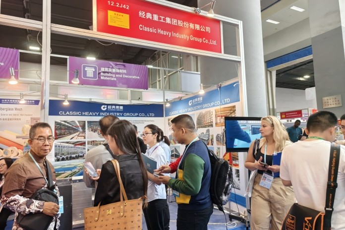 the 137th Second Canton Fair opened in Guangzhou