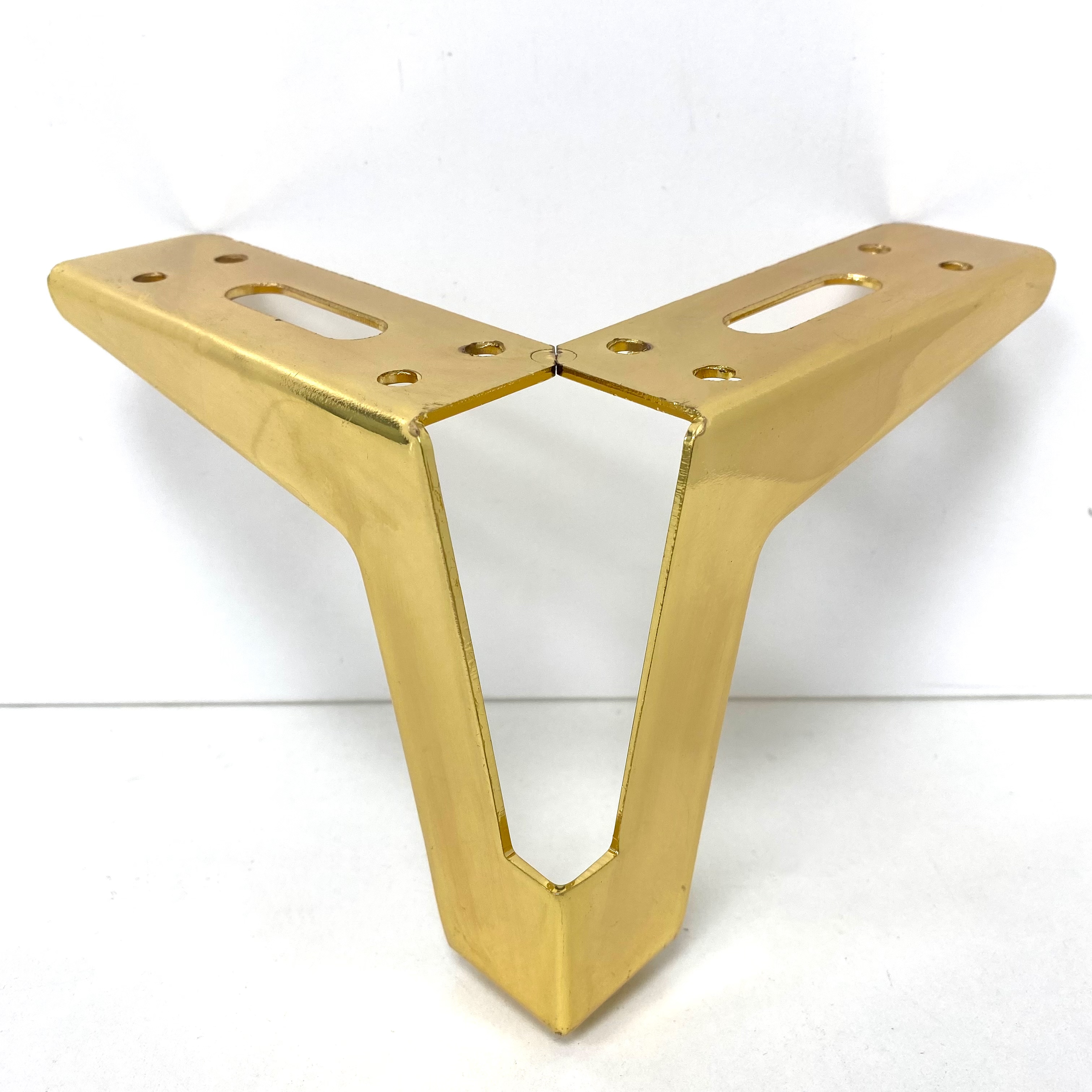 Patas de gabinete de hierro dorado triangular moderno de 6 pulgadas