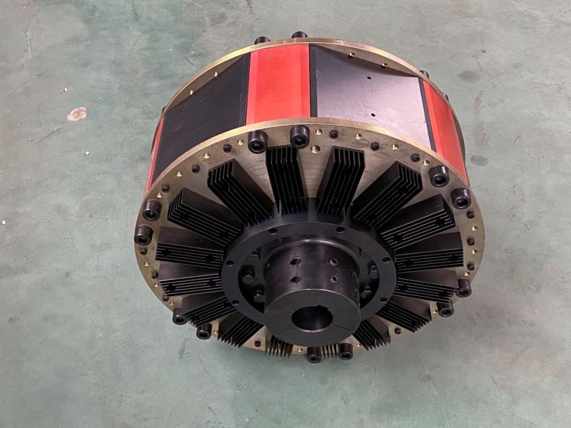 Halbgeschlossene, drehmomentbegrenzende Permanentmagnetkupplung