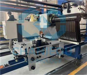Extractor doble de extrusión de retorno rápido con sierra voladora