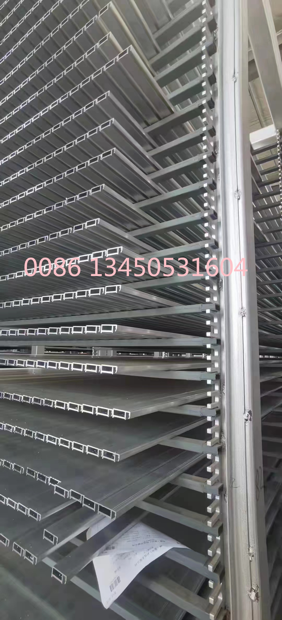 High temperature resistance for aluminum profile spacer in anodizing/powder coating/aging machine