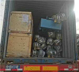Planta de extrusión de perfiles de aluminio de 7 pulgadas y 1800 T enviada a Egipto