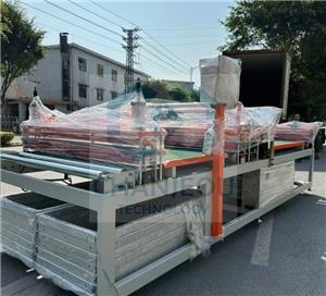 Máquina de encintado de película protectora para láminas de aluminio