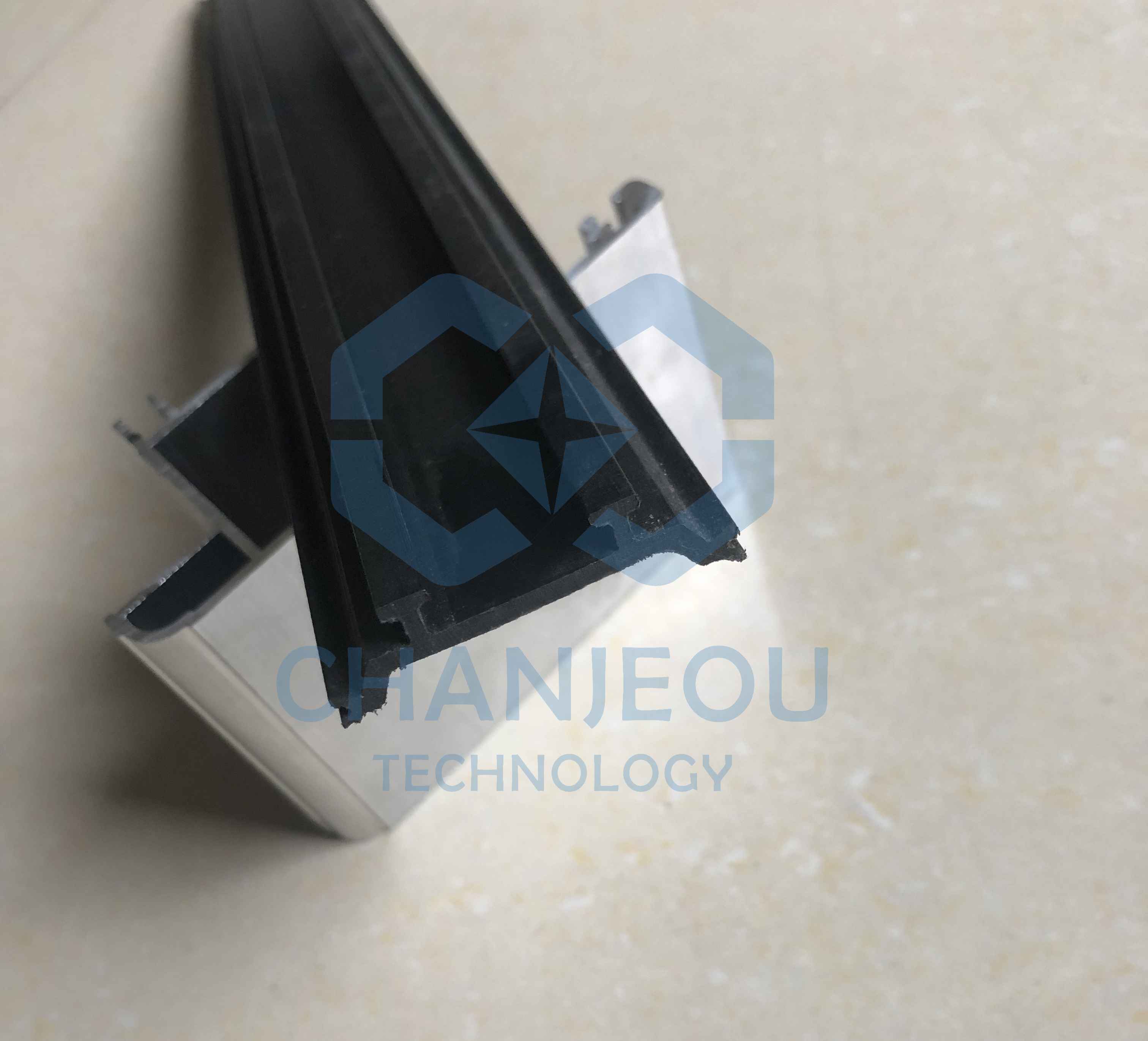 Extruded Polyamide PA66 Thermal Break Strips Insulation Strips For Automotive Rubber Windows Aluminium Profiles