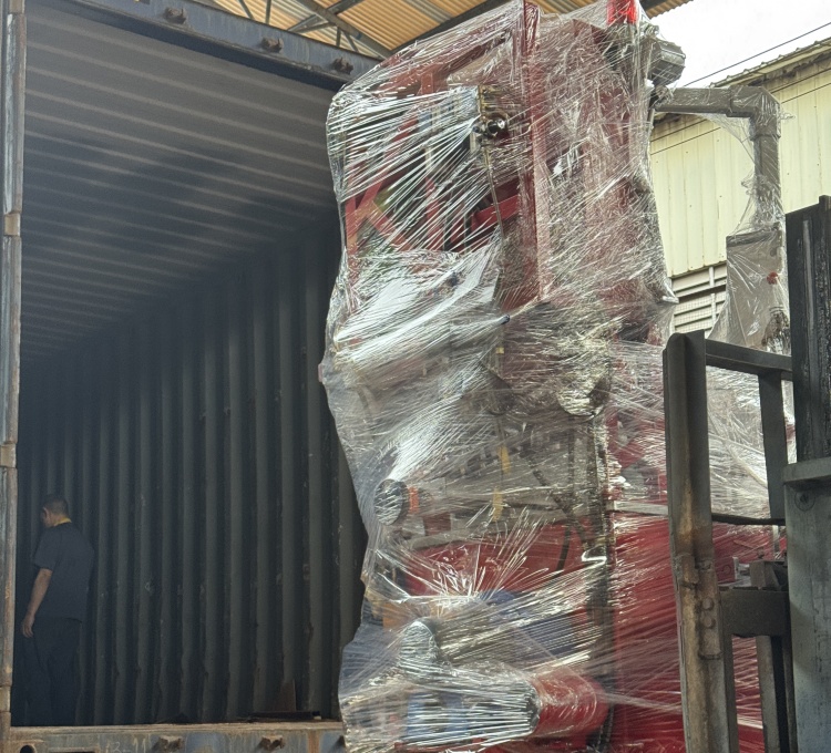 polyurethane pouring machine