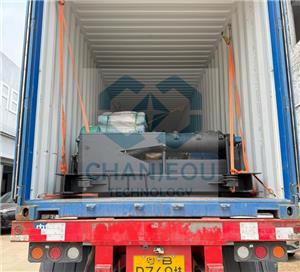 Livrare mașină de turnare cu masă la cald, compatibilă cu cuptorul de topire de 5 tone, în India