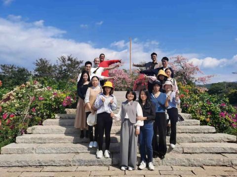 Charmantes Bad im Freien