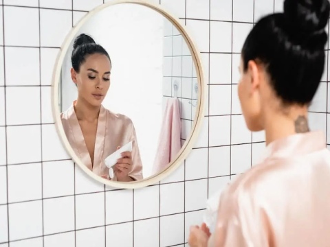 أيقظ حواسك: مجموعة هدايا الاستحمام ذات الروائح والرغوات لتجربة منعشة