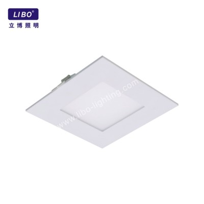 Downlight LED cuadrado ajustable y regulable