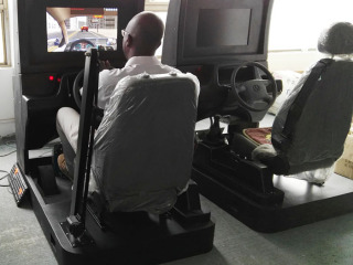 Kelebihan Simulator Latihan Memandu Kereta dalam Pengajaran Sekolah Memandu