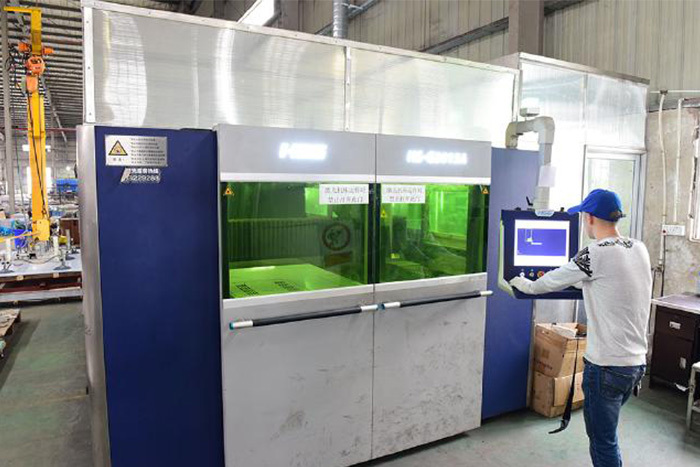CNC-Maschine
