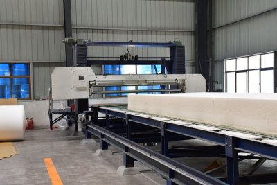 آلة قطع بلوك الرغوة الأفقية