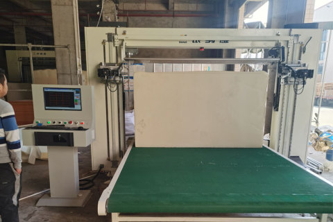 Cnc Horizontal Oscillating Blade Cutting Machine Conveyor