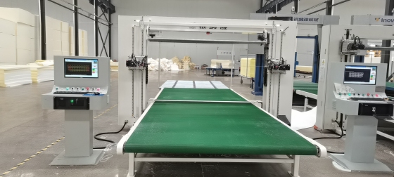 เครื่องตัดบล็อกโฟม ซีเอ็นซี
 รูปร่าง
 (ชนิดใบมีดสั่น)