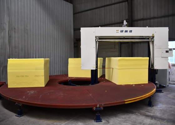 Повысьте эффективность и точность с помощью вращающегося дискового резака для пеноматериалов