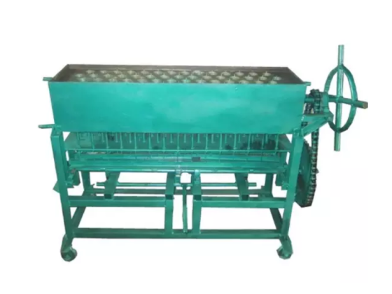 Mașină manuală de fabricare a lumânărilor