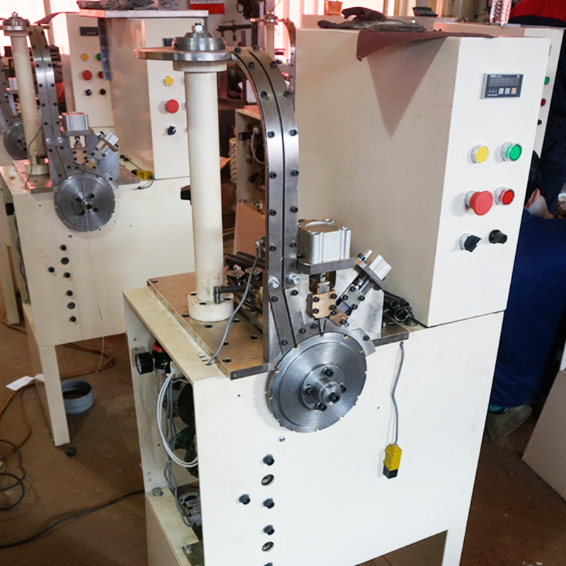 Puissance pneumatique de machine de découpe de mèche de bougie