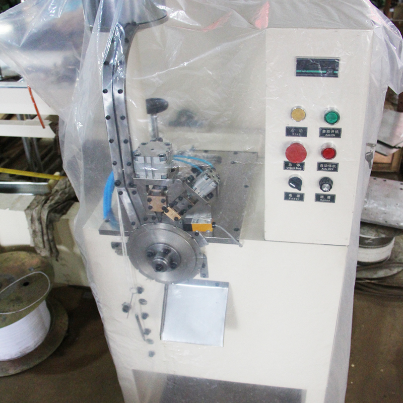 Puissance pneumatique de machine de découpe de mèche de bougie