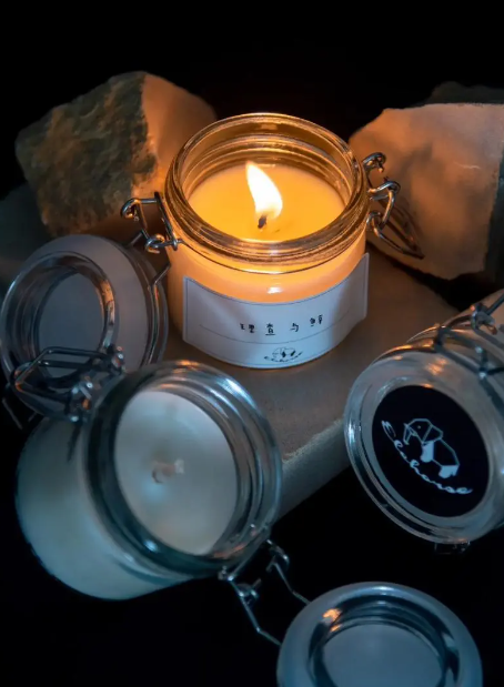 Ce mașină se folosește pentru a face lumânări?