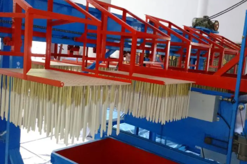 Mașini pentru fabricarea lumânărilor