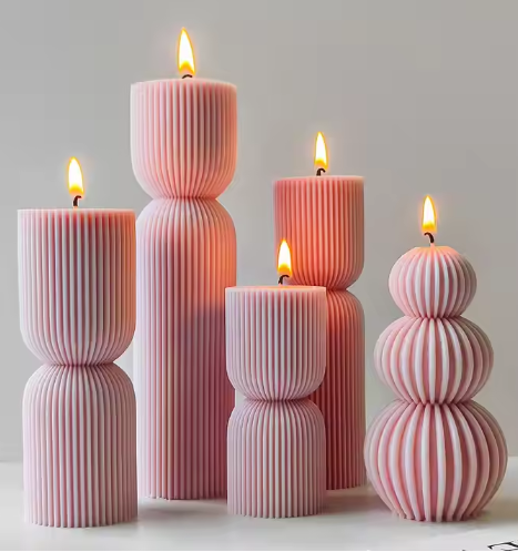 Lumânări din ceară de soia turnate manual: un amestec de creativitate și distracție