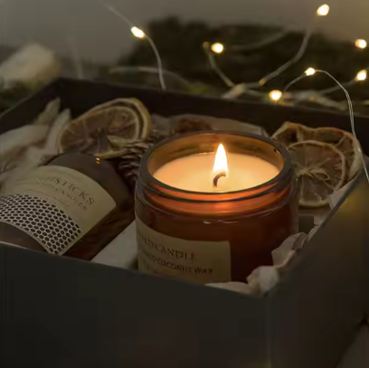 Sunt lumânările din ceară de soia cu uleiuri esențiale sigure?