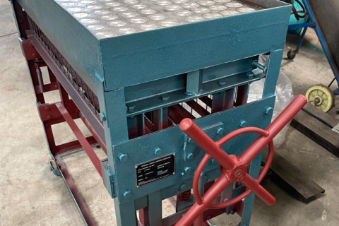 Cât costă o mașină de făcut lumânări