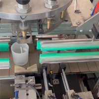 Fitilul lumânării borcan și linia de împingere