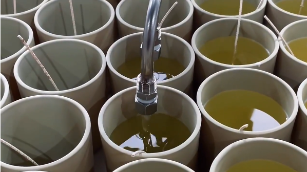 La macchina per il riempimento delle candele: una svolta per la produzione di candele profumate su piccola scala