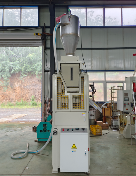 押し出しキャンドルマシン