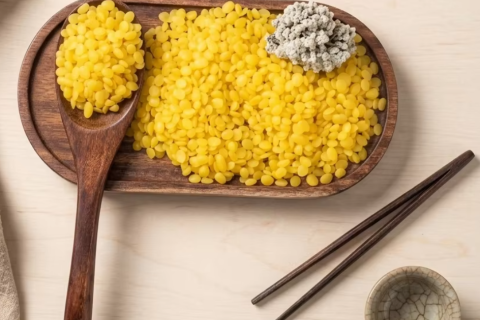 Cera d'api: la cera naturale per eccellenza per candele di alta qualità e per l'uso quotidiano.