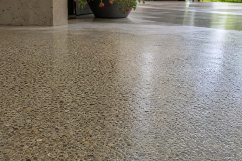 Silicato de lítio CAS 10102-24-6 para proteção de superfícies de concreto aparente e decorativo.