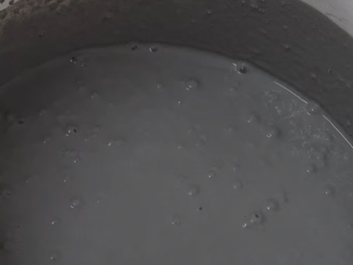 Heeft uw zelfnivellerende mortel luchtbellen? Bekijk deze video voor meer informatie.
