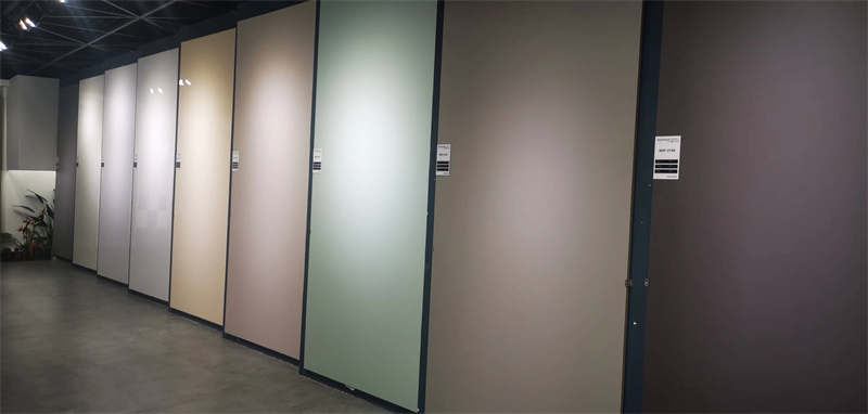 Leicht zu reinigende, supermatte Acrylplatte mit hoher Härte