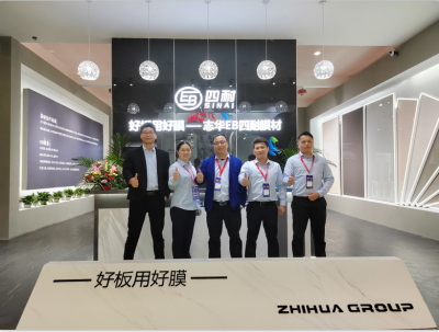 Ein professionelles Serviceteam und eine perfekte Verpackung garantieren, dass die Ladung den Kunden einwandfrei und ohne Beschädigung erreicht