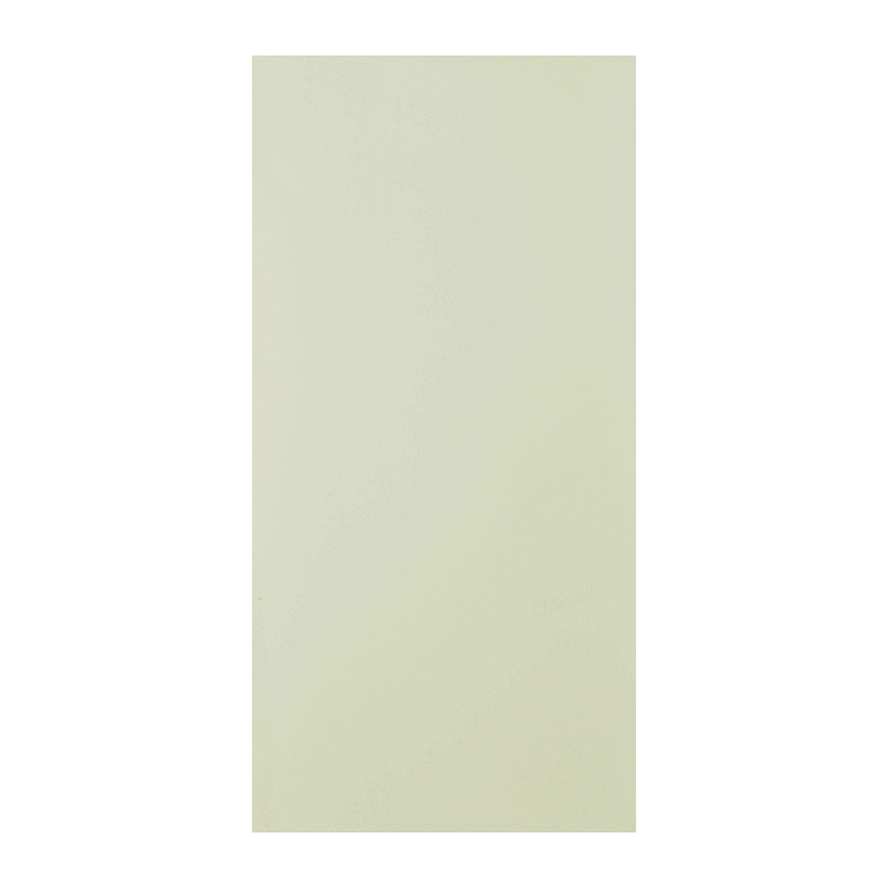 Farbstabile Innendekoration. Gebrauchte PETG-Sperrholzplatte