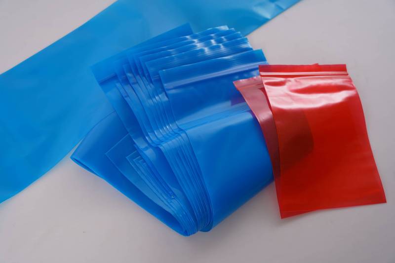 T Shirt Frosted Transparent Zipper Lock Packaging Bags